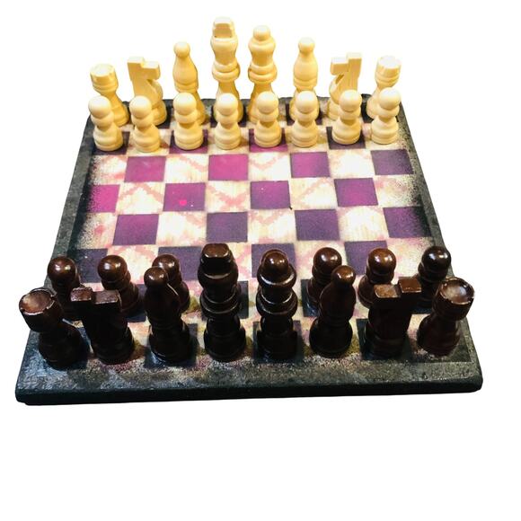 Scrapbook Chess Set - Purple Basket Pattern - Picture 1 of 10
